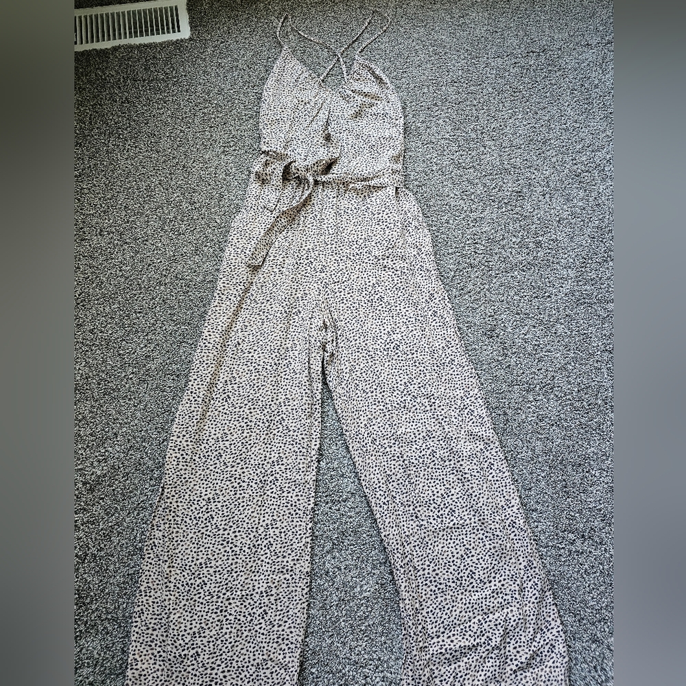 Abercrombie & Fitch Leopard Print Jumpsuit. Medium TALL. Ankle Length, Wide Leg